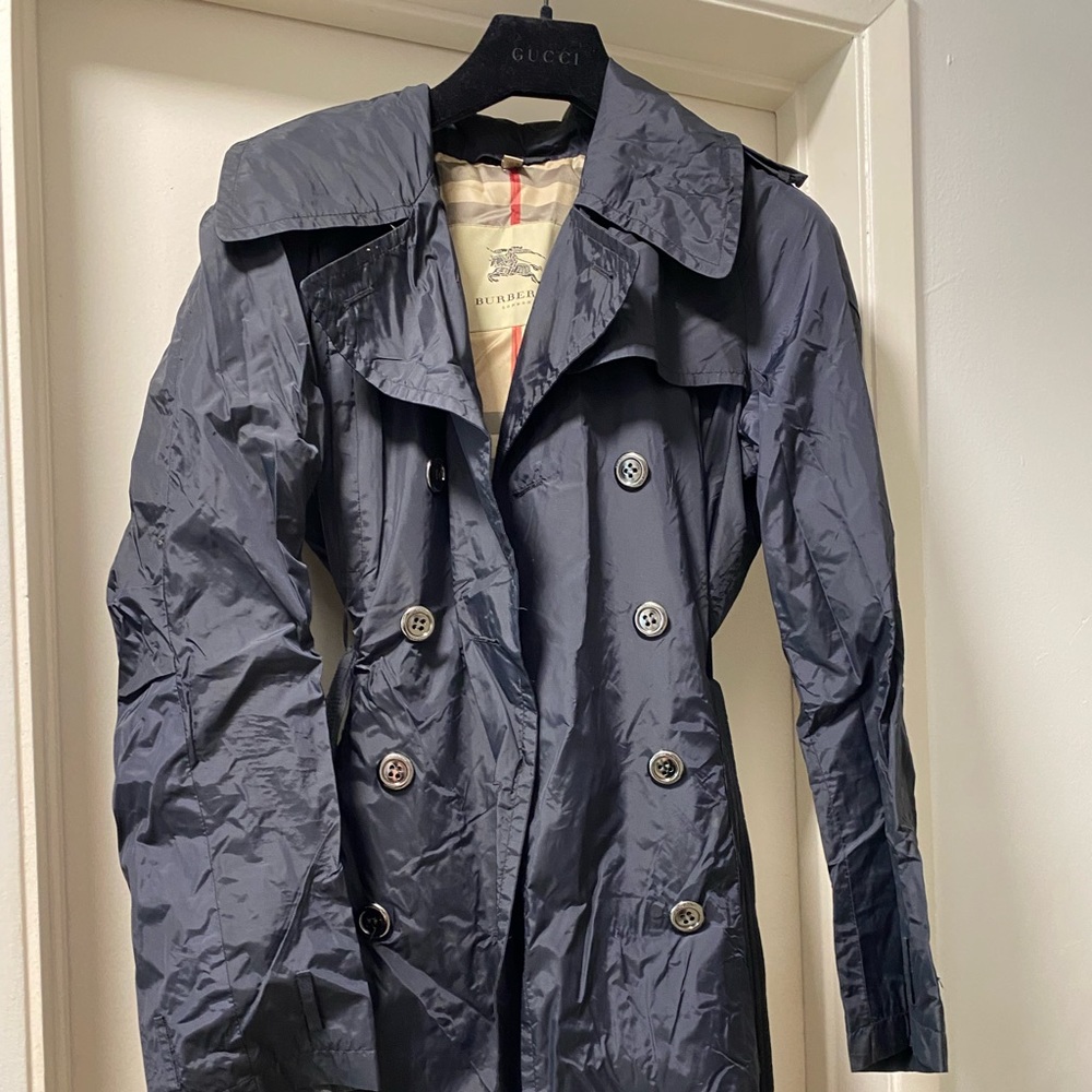 Burberry light Coat /jacket I think it’s waterproof